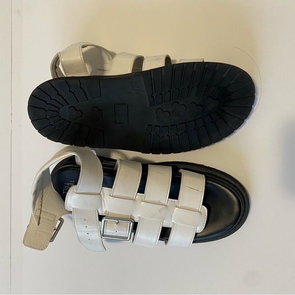 Time and Tru Women's White Buckle Sandals - Picture 3 of 3